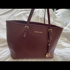 Large Michael Kors tote - authentic